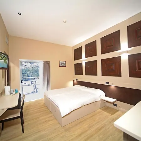 La Pauel Hotel 3*