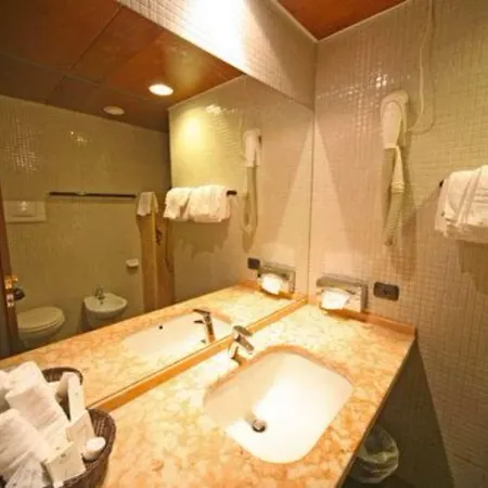 La Pauel 3*
